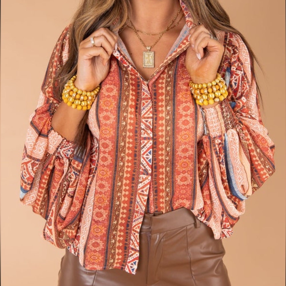 FLYING TOMATO Geometric Print Long Sleeve Top Orange, Rust, Blue Size M